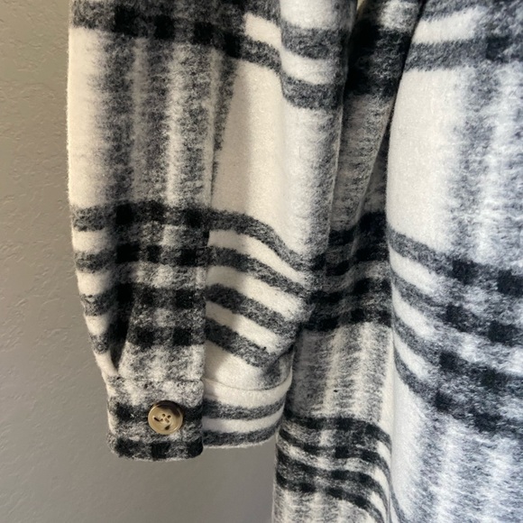 Express Black and White Plaid Trench Coat - Picture 5 of 11